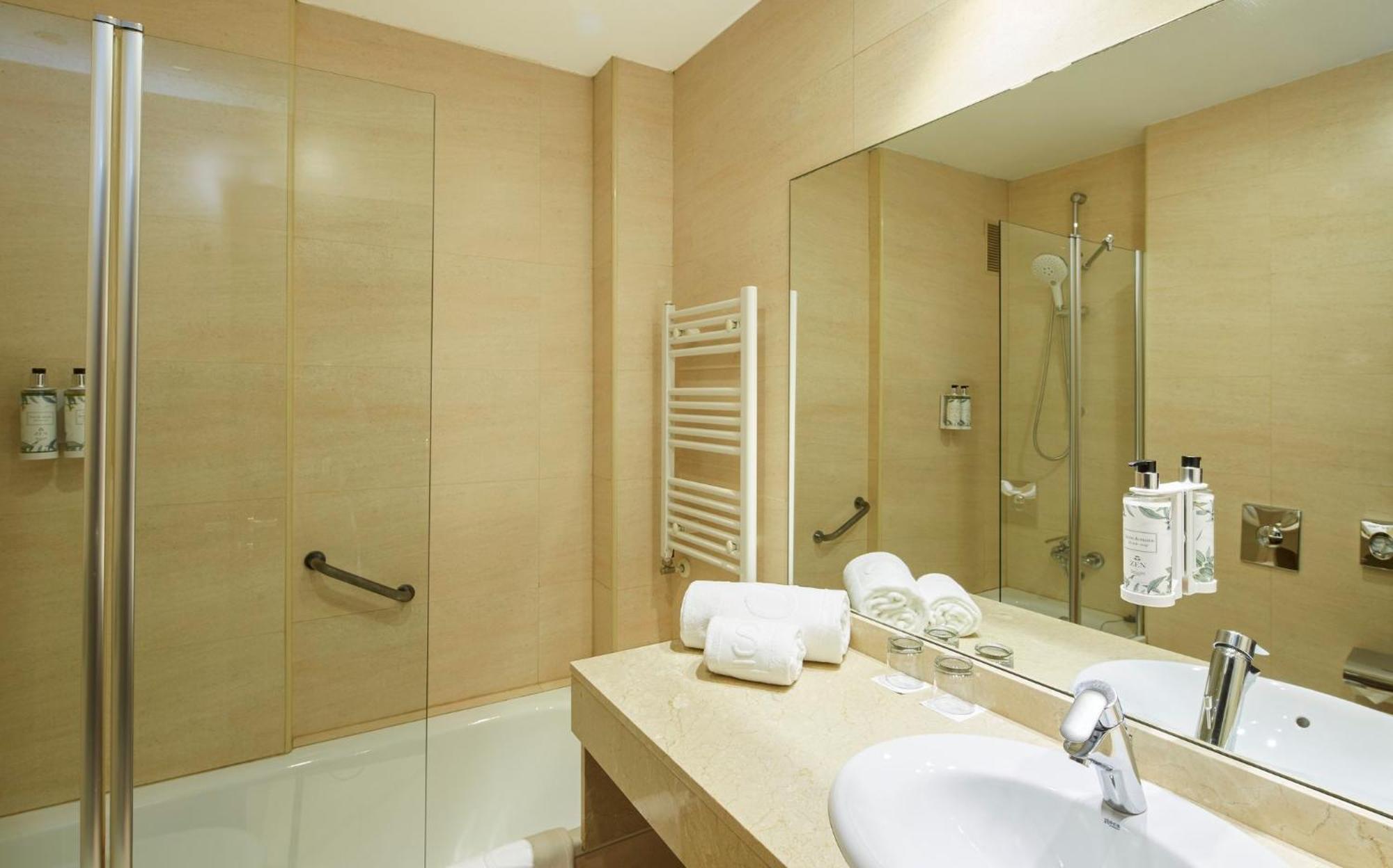 Sercotel Sant Boi 3*